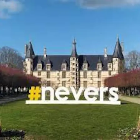 Nevers, Appartement De Standing Proche De La Gare Exterior foto