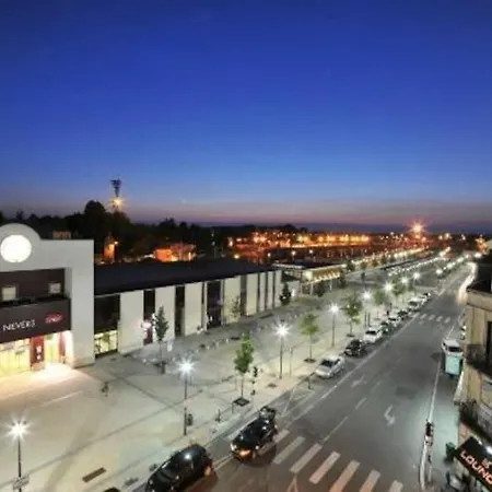Nevers, Appartement De Standing Proche De La Gare Exterior foto