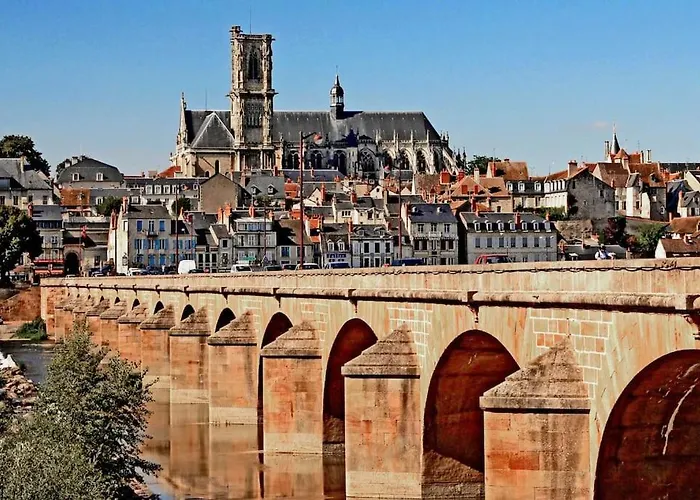 Nevers, Appartement De Standing Proche De La Gare